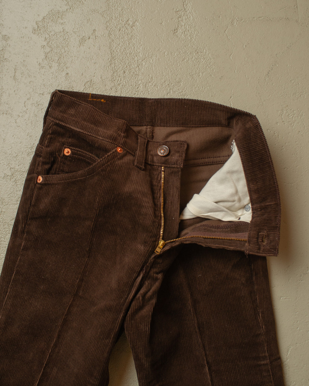 1980s unworn Levis 632 Corduroy Flared Pants brown - W25 L33