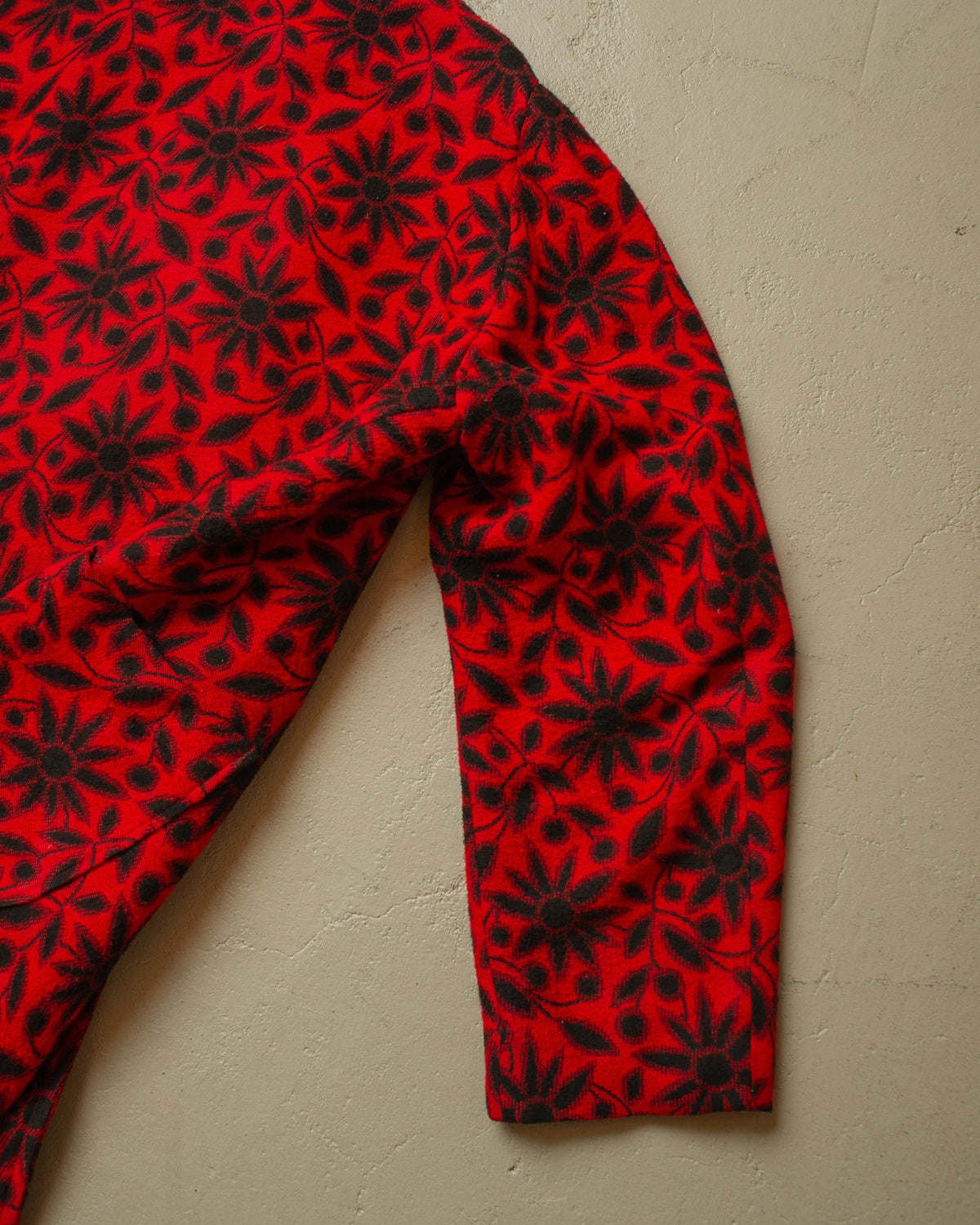 1930s German Sunflower Pattern Wool Smoking Coat red - M/L