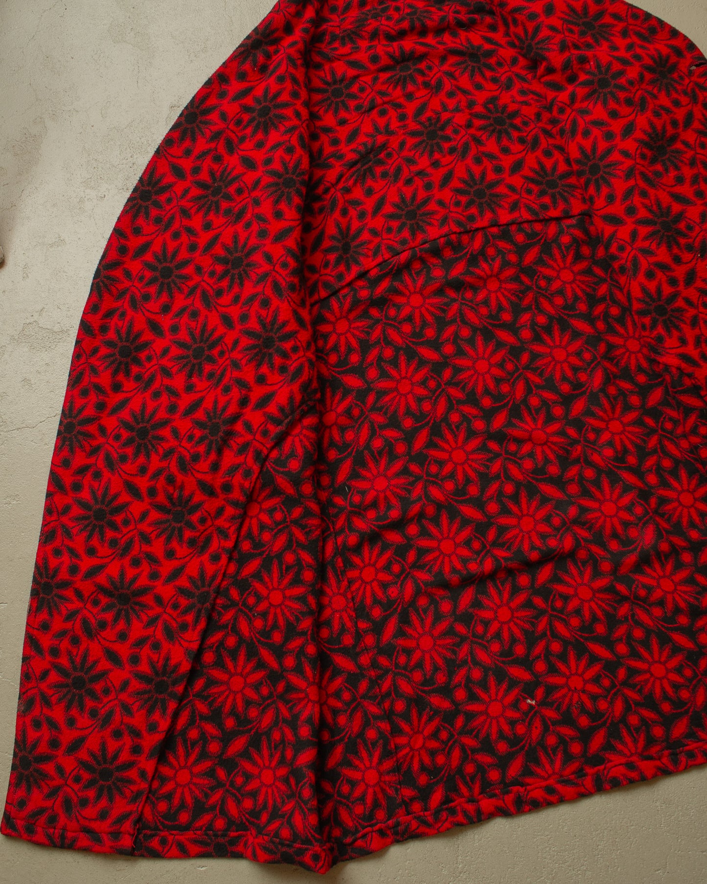 1930s German Sunflower Pattern Wool Smoking Coat red - M/L