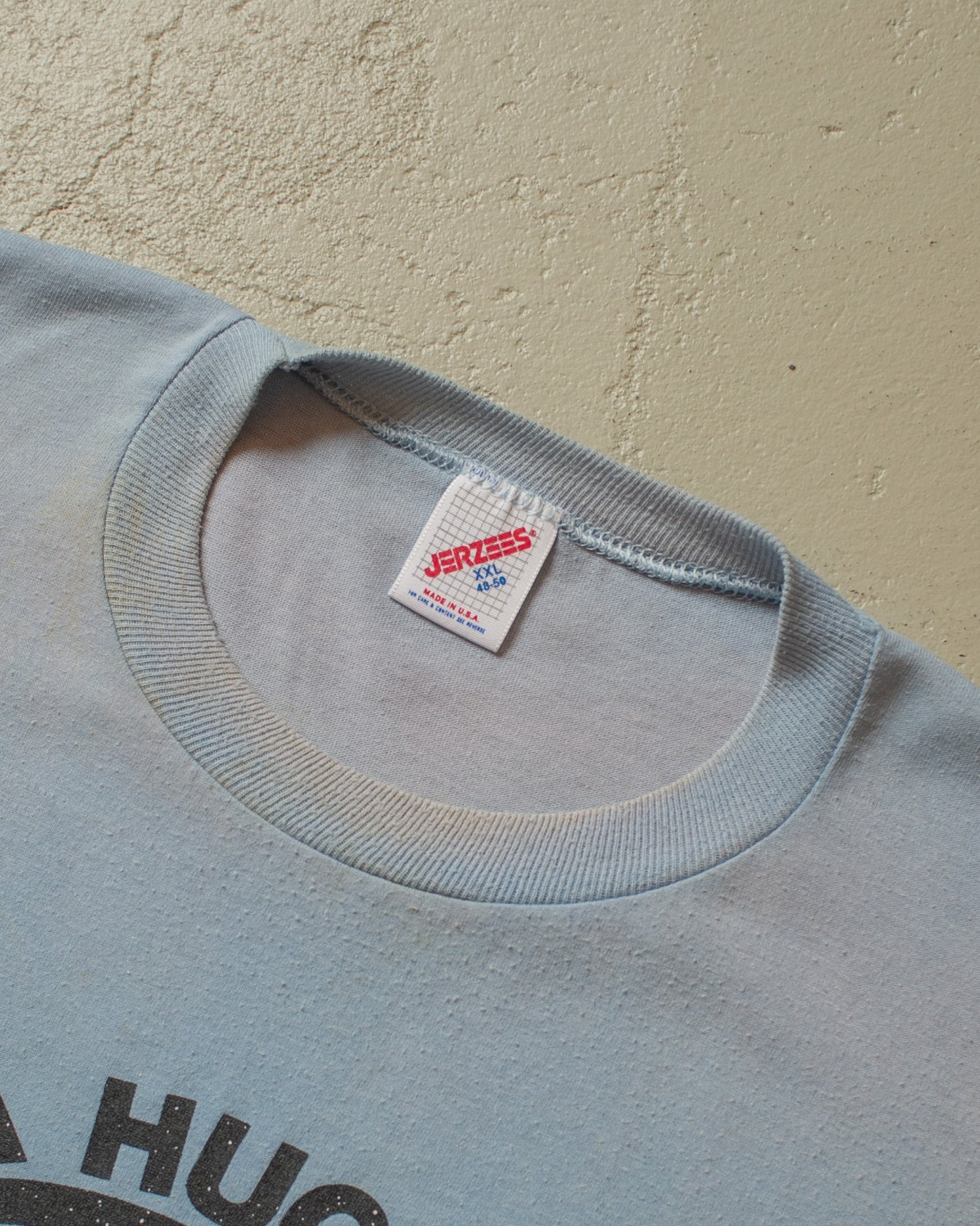 1990 stained "Be a Hugger" T-shirt blue - XL/XXL