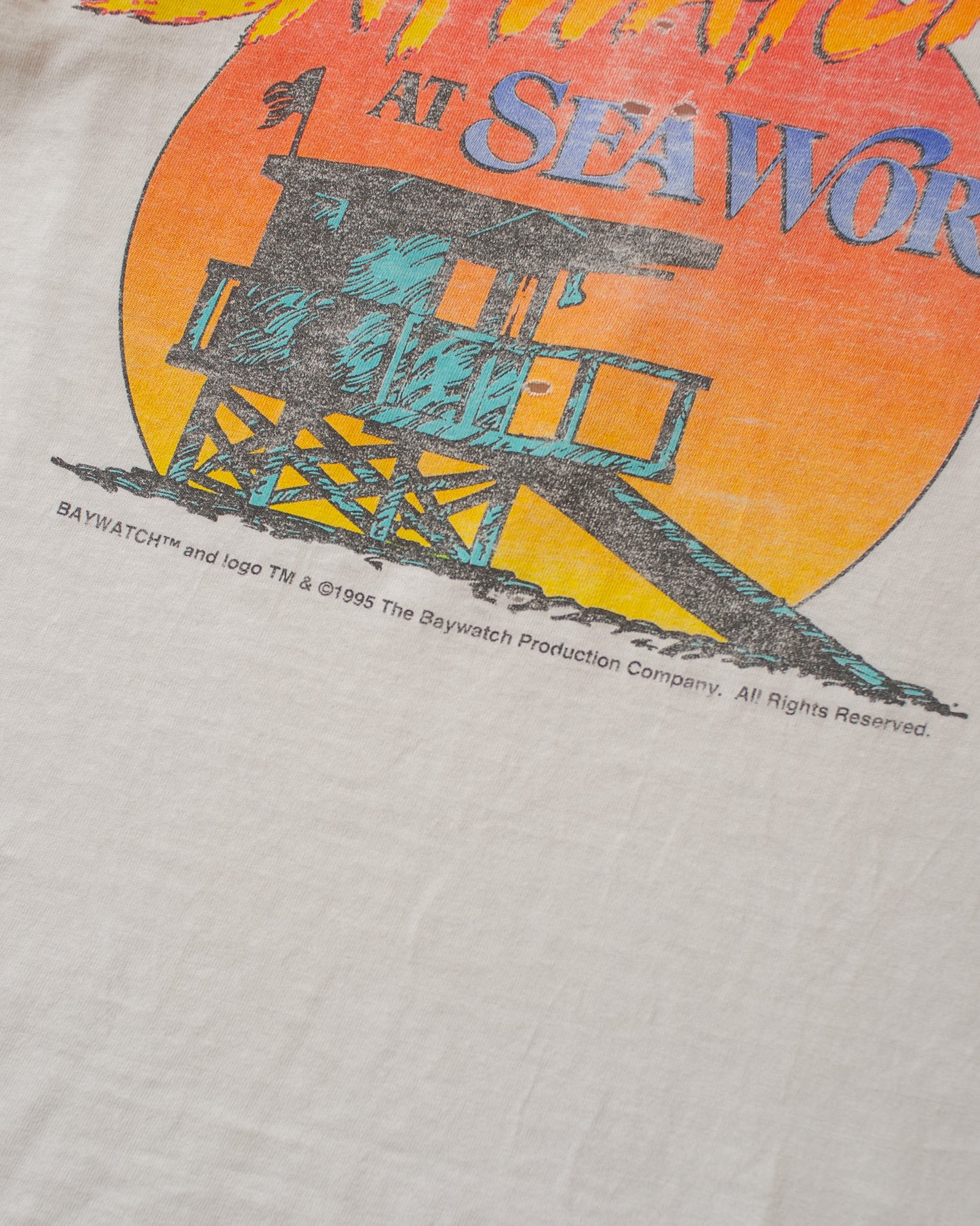 1995 thrashed Baywatch T-shirt white - S/M