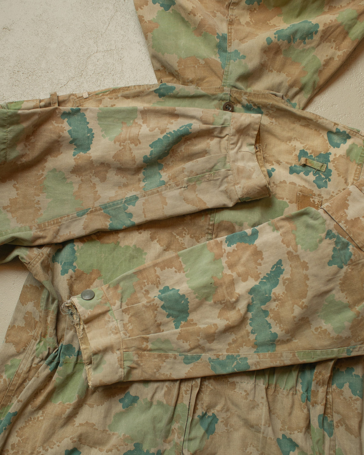 1963 East German DDR Faded "Blumentarn" Field Jacket - L/XL