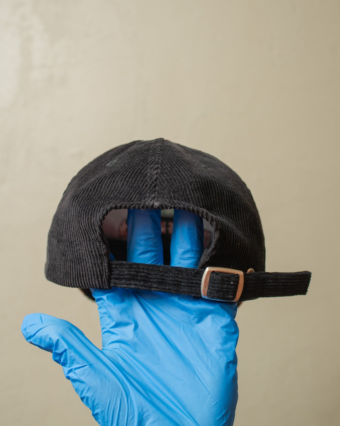 2002 Hannnover 96 Corduroy Strapback black/red
