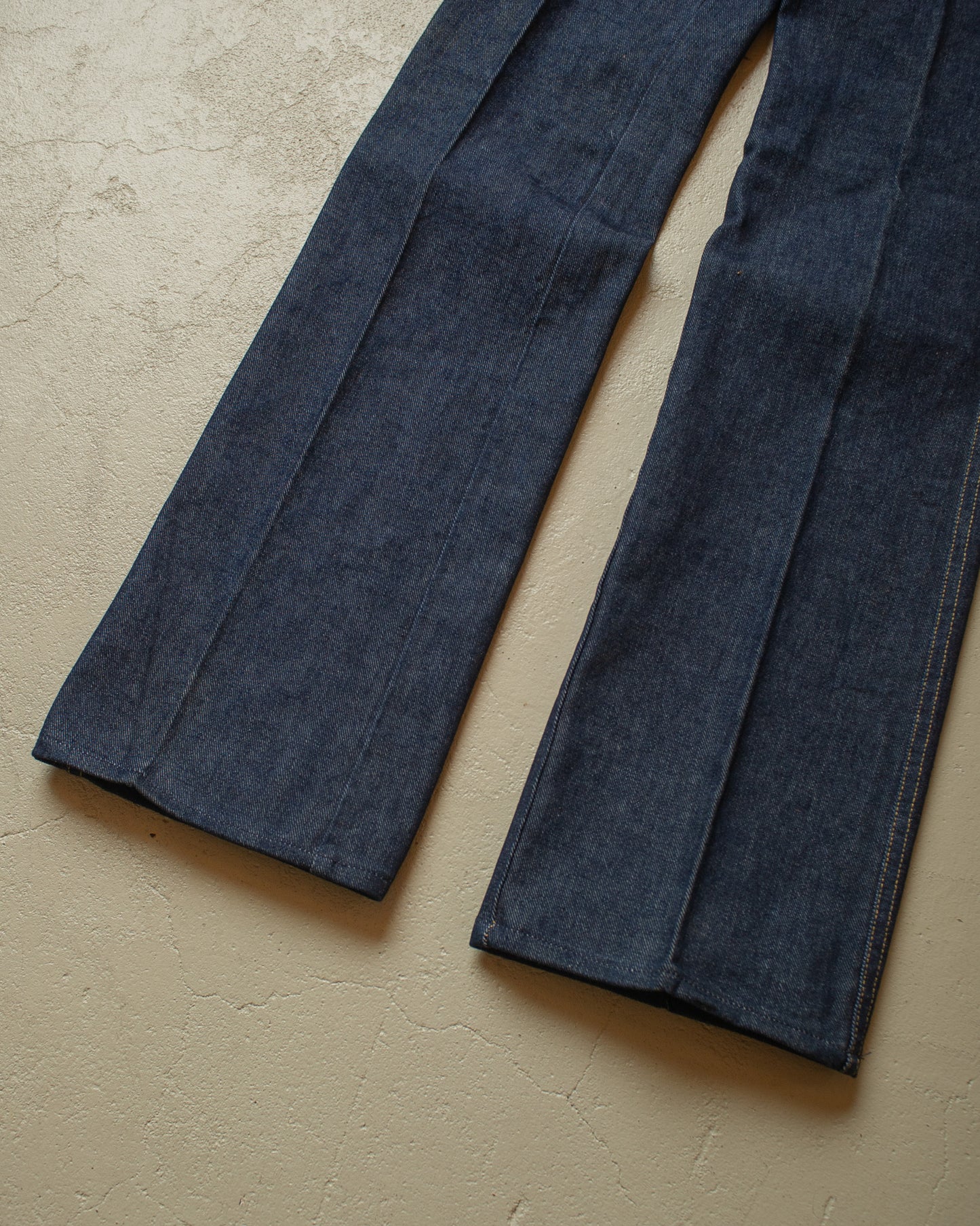 1970s unworn Lee Flared Jeans navyblue - W27 L32