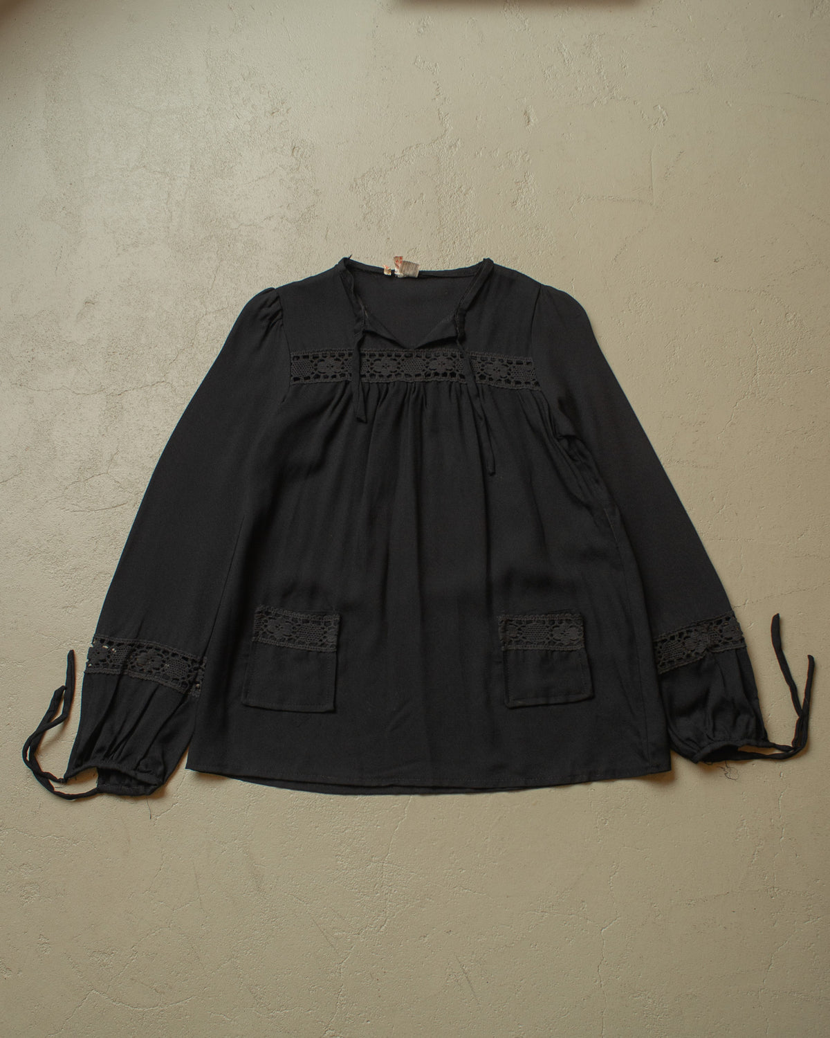 ca. 1960s British Womens Rayon Lace Shirt black - S