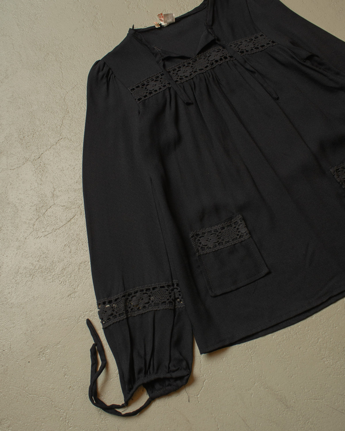 ca. 1960s British Womens Rayon Lace Shirt black - S