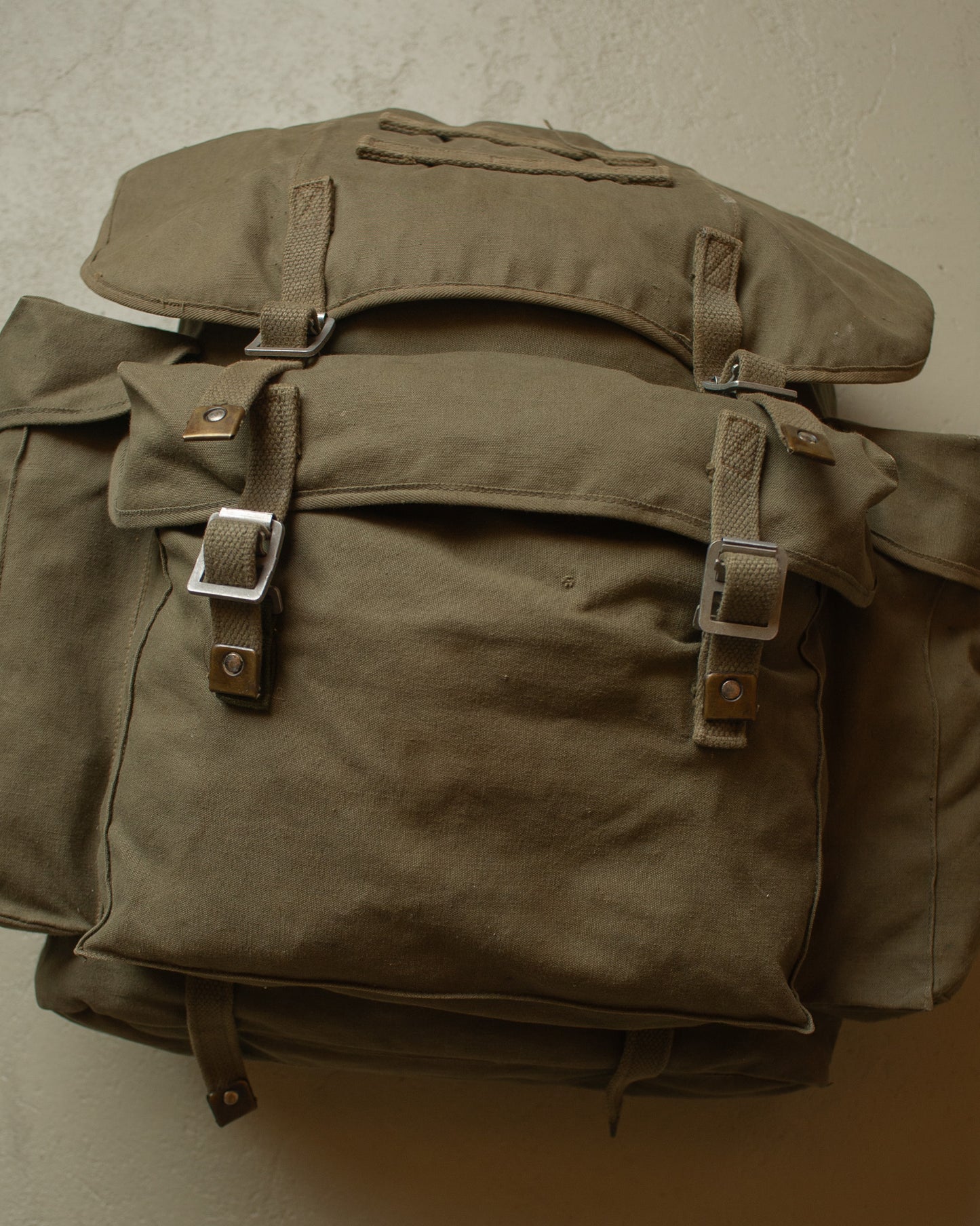 1960s Bundeswehr Army Canvas Backpack khaki